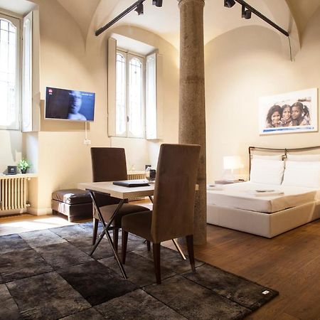 Hemeras Boutique Homes - Design Apartments In Milan Center Luaran gambar