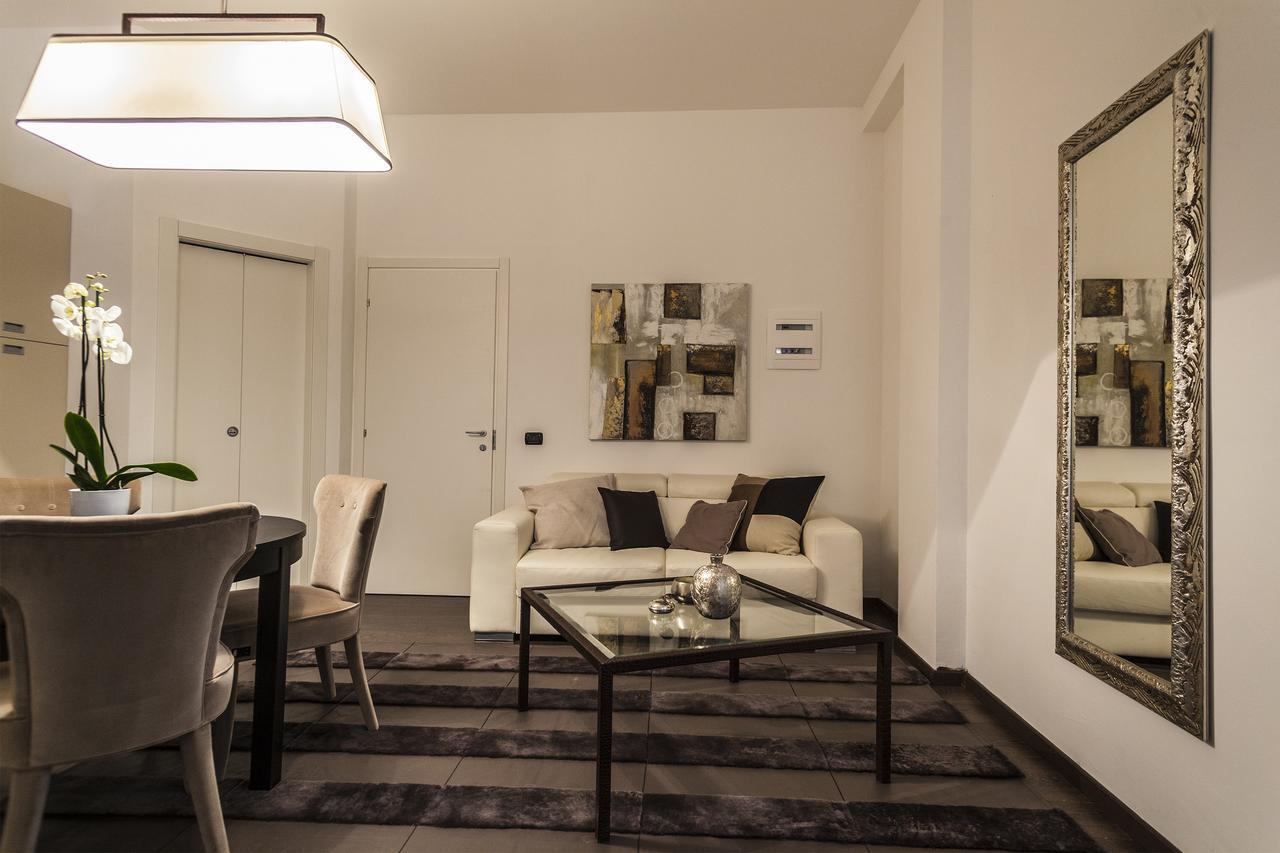 Hemeras Boutique Homes - Design Apartments In Milan Center Luaran gambar